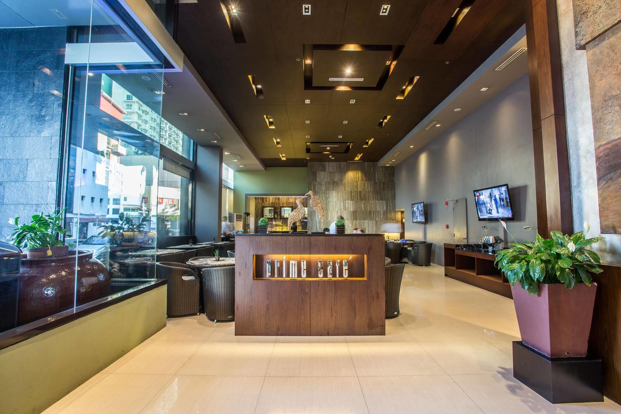 B酒店 - 由贝尔维尤酒店集团公司管理 文珍俞巴市 外观 照片